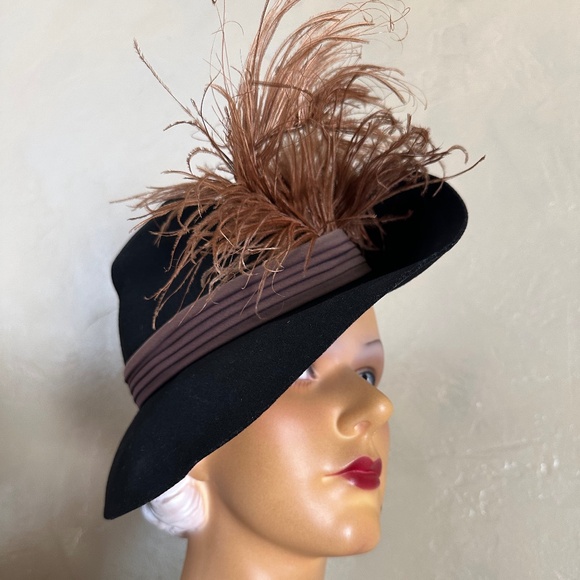 SMART 1940\'s BLACK FELT FEDORA - DRAPED BAND + BROWN CURLED OSTRICH FEATHER main image 8